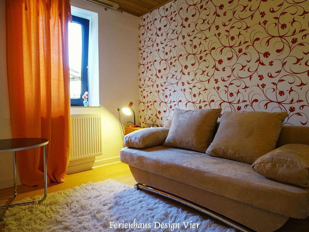 Lehmgefuehl, Design Vier, La Petite Maison Трир Екстериор снимка