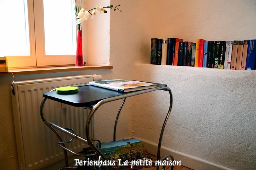 Lehmgefuehl, Design Vier, La Petite Maison Трир Екстериор снимка