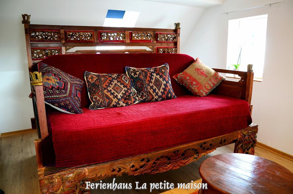 Lehmgefuehl, Design Vier, La Petite Maison Трир Екстериор снимка